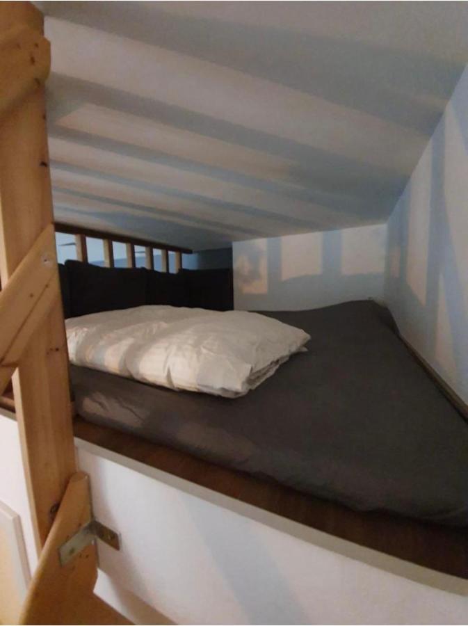 Modern Studio With Mezzanine Le Mont-Sur-Lausanne Εξωτερικό φωτογραφία